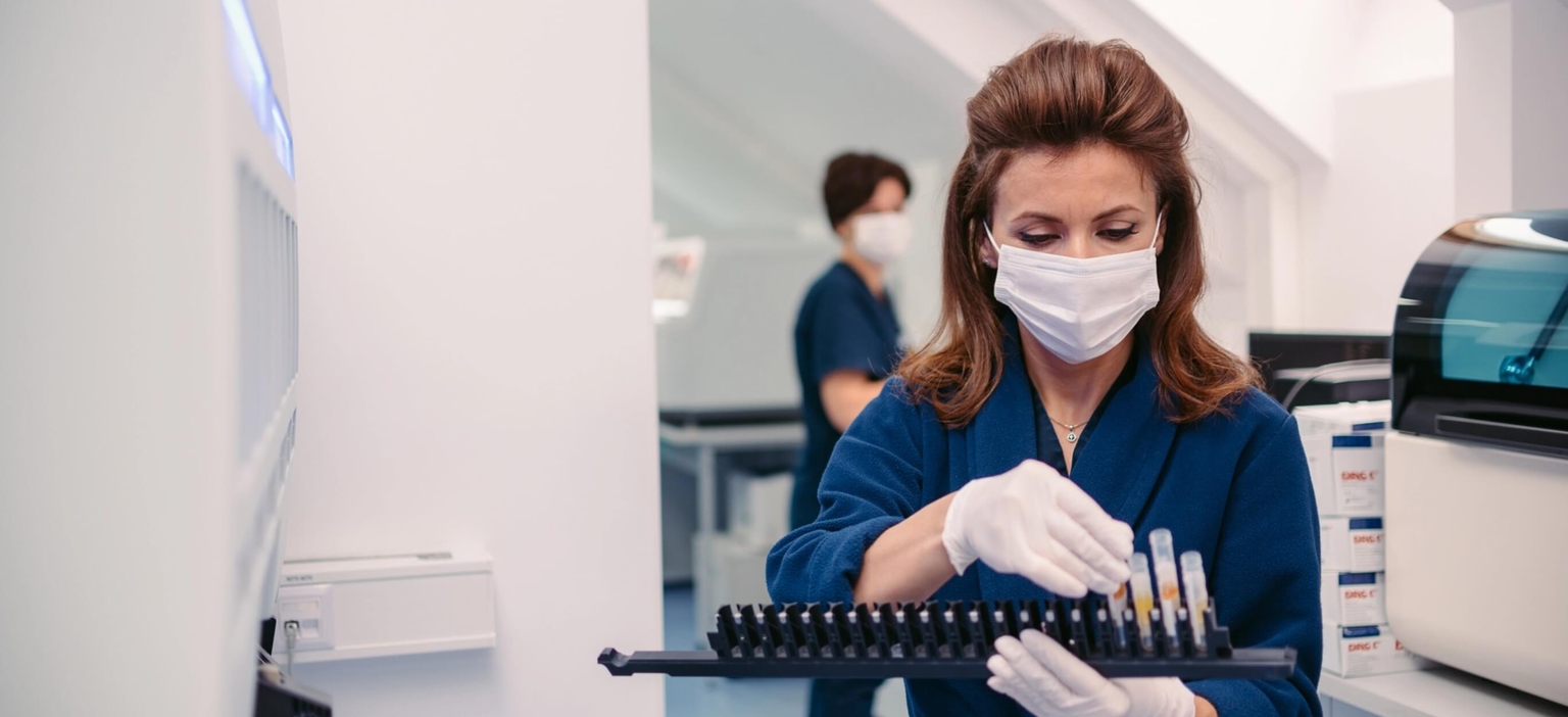 Un laborator de analize medicale cu suflet