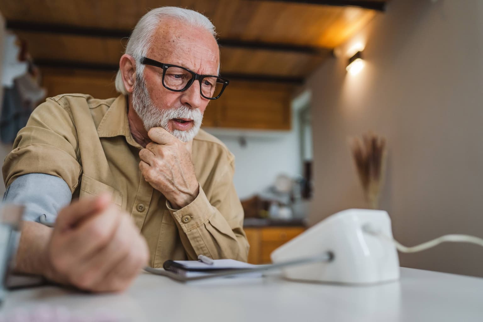 Hipertensiunea arterială în sezonul rece: cum te afectează frigul și ce poți face