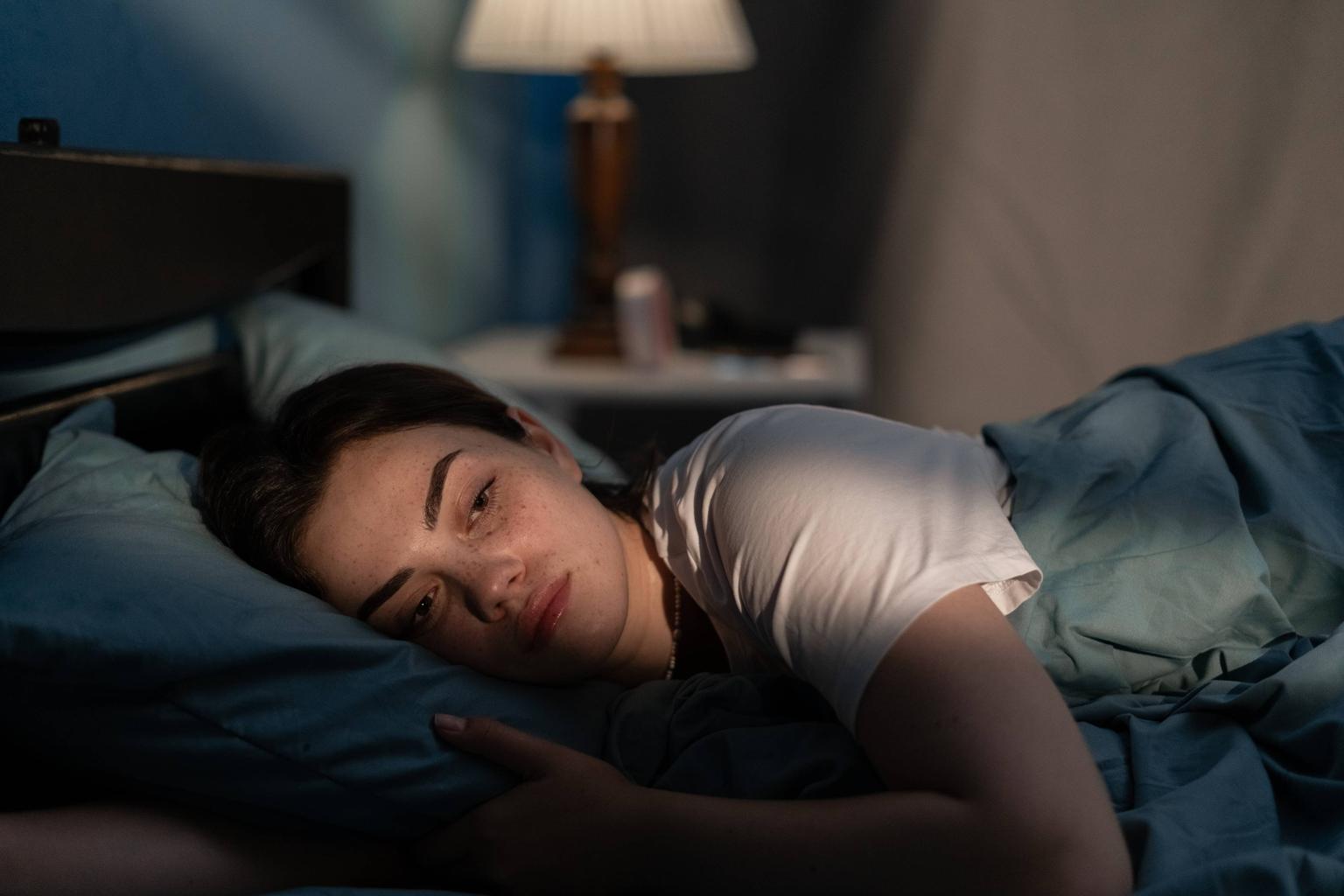 Insomnia: cum se manifestă și cum o tratăm?