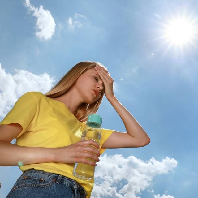 Insolația: simptome, primul ajutor și prevenție