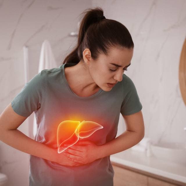 Afecțiuni hepatice: factori de risc în sezonul rece, rolul profilului hepatic și transaminazelor