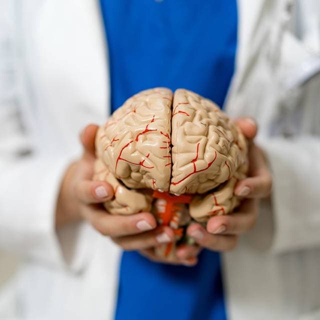 Meningita: simptome, cauze, diagnostic și prevenție