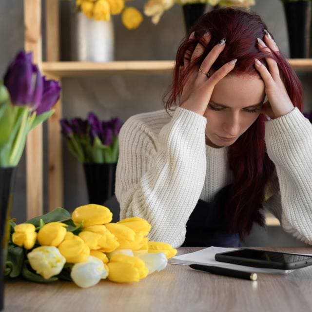 Fluctuațiile hormonale de primăvară: rolul testelor tiroidiene în combaterea oboselii inexplicabile