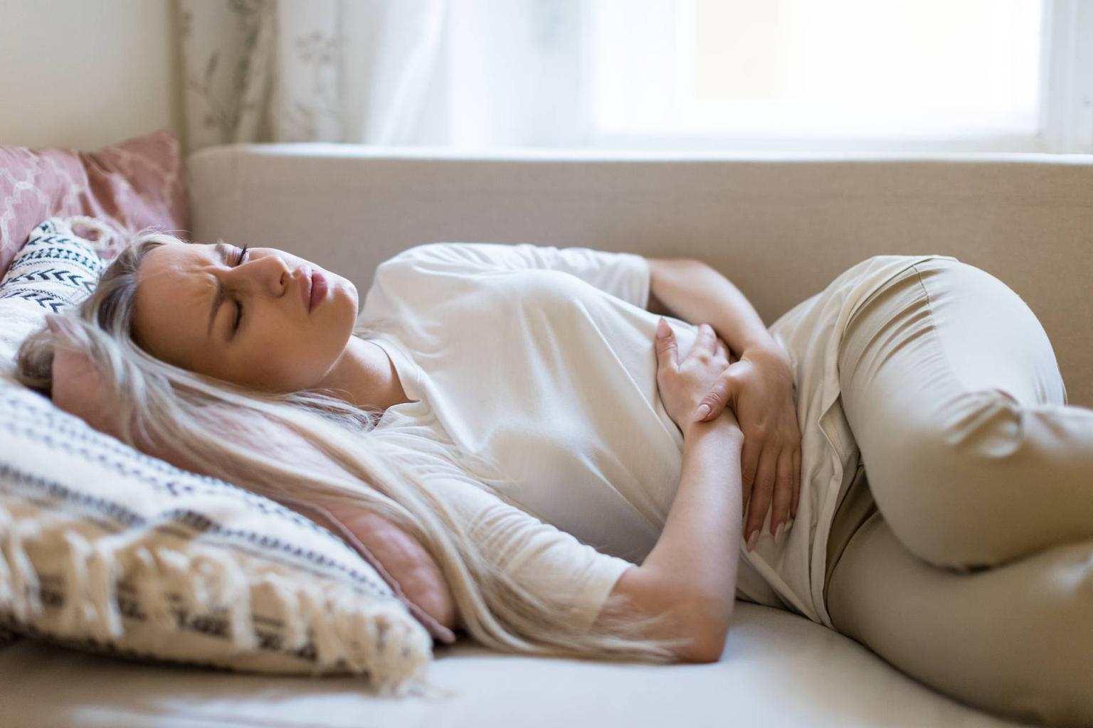 Dismenoreea sau durerea menstruală: cauze și tratament